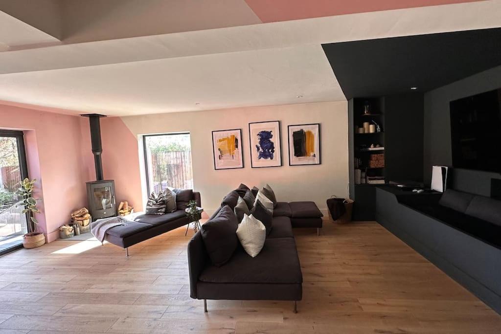 Formby, Spacious True Bungalow Steps From Beach Bagian luar foto