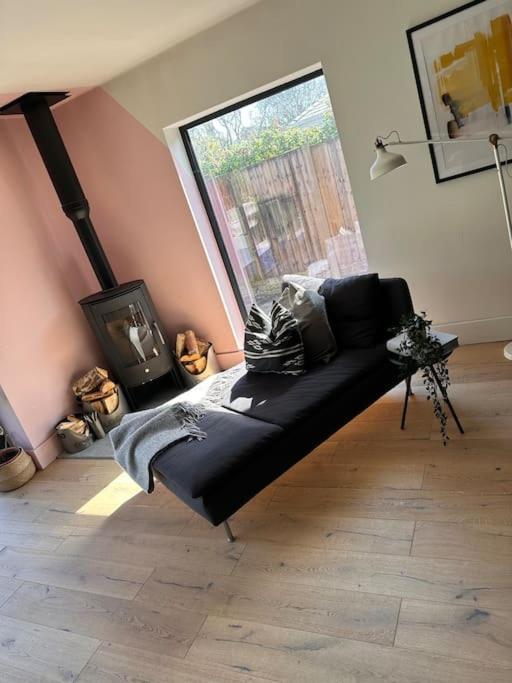 Formby, Spacious True Bungalow Steps From Beach Bagian luar foto